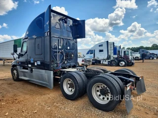 FREIGHTLINER CASCADIA 125