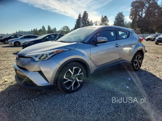 TOYOTA C-HR XLE PREMIUM