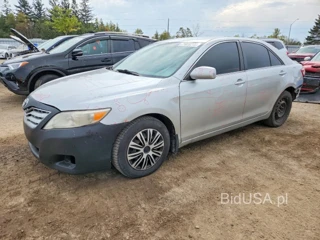 TOYOTA CAMRY BASE