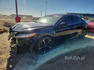 TOYOTA CAMRY XSE