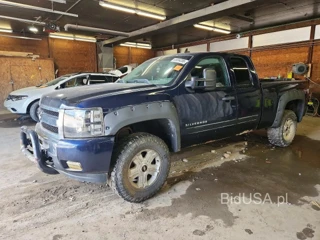 CHEVROLET SILVERADO K1500 LT