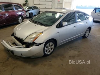 TOYOTA PRIUS BASE