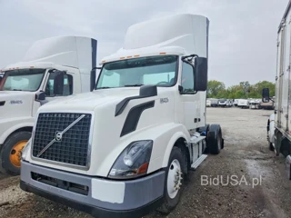 VOLVO VNL