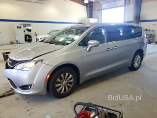 CHRYSLER PACIFICA TOURING PLUS