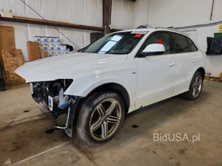AUDI Q5 PREMIUM PLUS