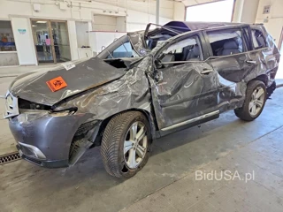 TOYOTA HIGHLANDER LIMITED
