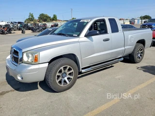 DODGE DAKOTA SLT