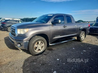 TOYOTA TUNDRA DOUBLE CAB SR5