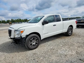 NISSAN TITAN SV
