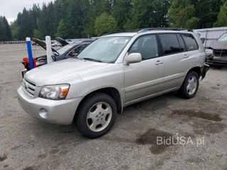 TOYOTA HIGHLANDER LIMITED