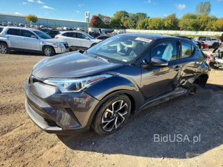 TOYOTA C-HR XLE PREMIUM