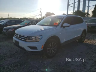 VOLKSWAGEN TIGUAN SE