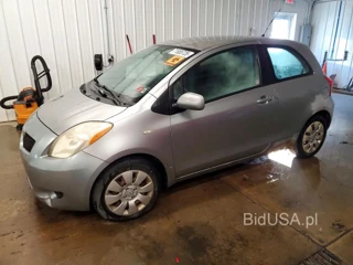 TOYOTA YARIS BASE