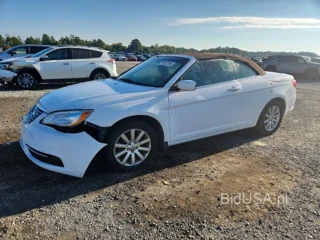 CHRYSLER 200 TOURING