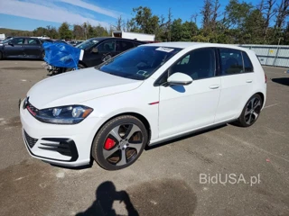 VOLKSWAGEN GTI S