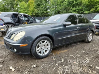 MERCEDES-BENZ E 320