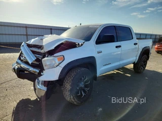 TOYOTA TUNDRA SR5