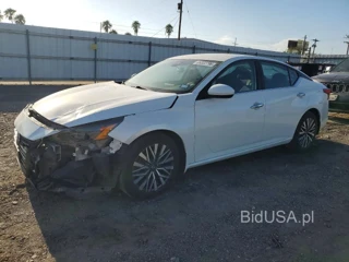 NISSAN ALTIMA SV