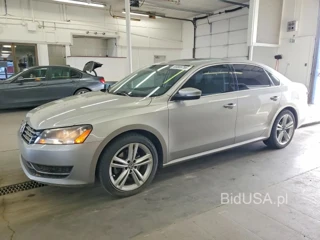 VOLKSWAGEN PASSAT SE