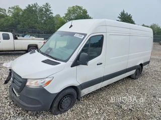 MERCEDES-BENZ SPRINTER 2500