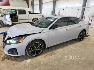 NISSAN ALTIMA SR