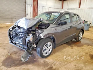 NISSAN KICKS S