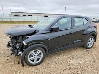 NISSAN KICKS S