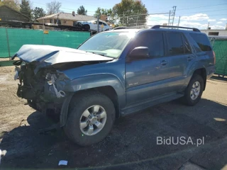 TOYOTA 4RUNNER SR5