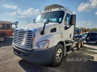 FREIGHTLINER CASCADIA 113
