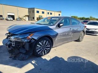NISSAN ALTIMA SV
