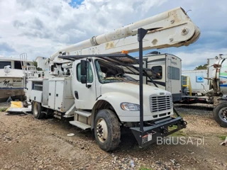 FREIGHTLINER M2 106 MEDIUM DUTY