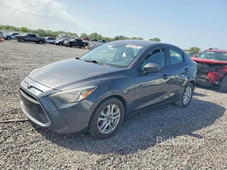TOYOTA YARIS IA BASE
