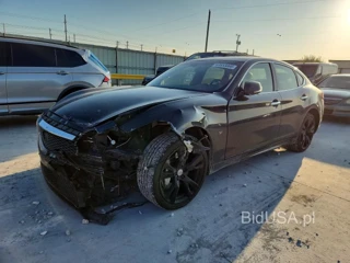 INFINITI Q70 3.7