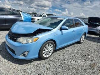 TOYOTA CAMRY HYBRID XLE