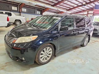 TOYOTA SIENNA XLE PREMIUM 7-PASSENGER