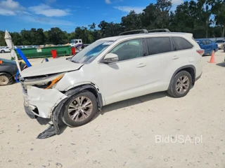 TOYOTA HIGHLANDER XLE