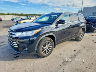 TOYOTA HIGHLANDER XLE