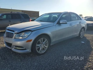 MERCEDES-BENZ C 250