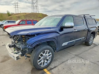 TOYOTA TUNDRA CREWMAX CAPSTONE