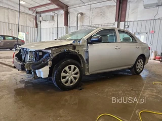 TOYOTA COROLLA BASE