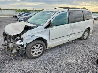 CHRYSLER TOWN & COUNTRY TOURING