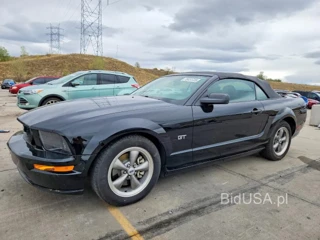 FORD MUSTANG GT