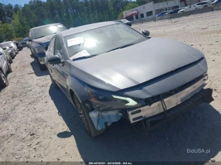 NISSAN NISSAN ALTIMA SV FWD