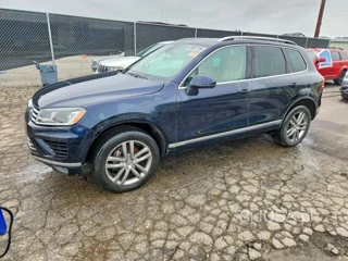 VOLKSWAGEN TOUAREG SPORT