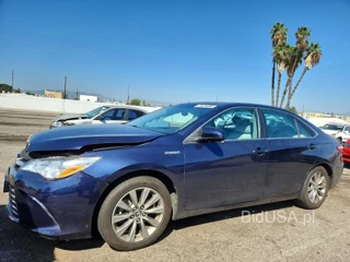 TOYOTA CAMRY HYBRID XLE