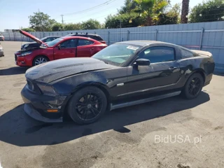 FORD MUSTANG GT
