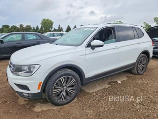 VOLKSWAGEN TIGUAN SE