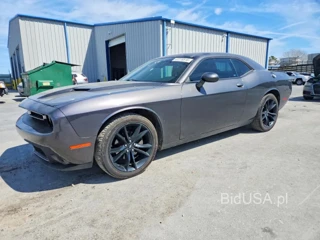 DODGE CHALLENGER SXT