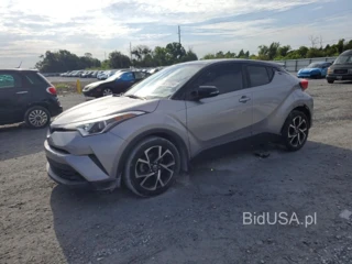 TOYOTA C-HR XLE
