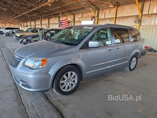 CHRYSLER TOWN & COUNTRY TOURING